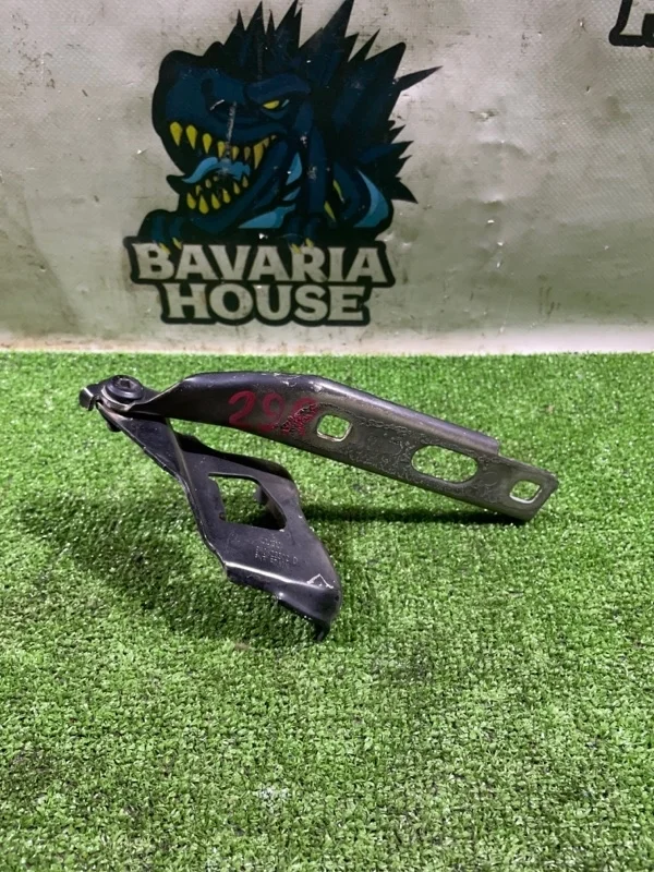 Петля капота правая Audi A4 2010 8K0823302D B8 CDH