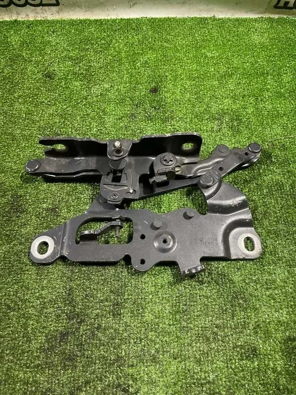 Петля капота правая BMW 5 2012 41007270884 F11 N52B30AF
