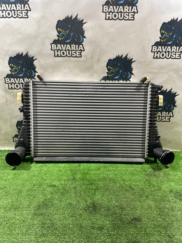 Интеркулер volkswagen Passat 2010 3C0145805R B6 CDA