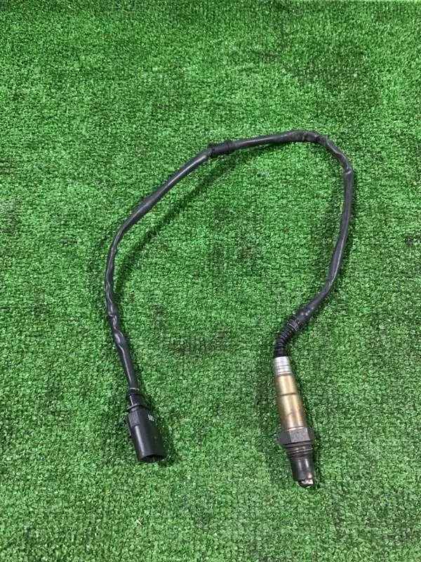 Датчик кислородный volkswagen Passat 2010 06F906262AE B6 CDA