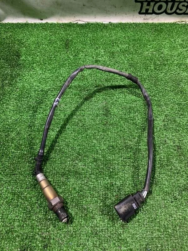 Датчик кислородный volkswagen Passat 2010 06H906262A B6 CDA