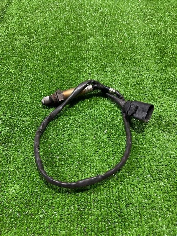 Датчик кислородный Audi Q5 2011 06H906262A 8R CDN