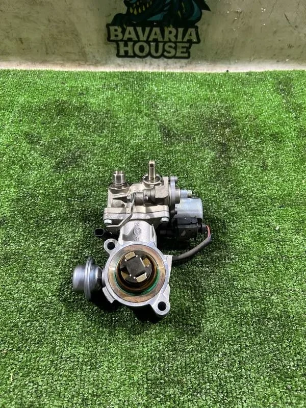 Топливный насос высокого давления Mercedes-Benz C-class 2011 A2710703501 W204 271860