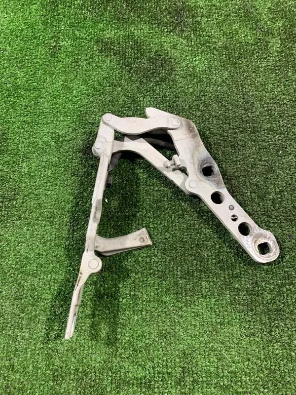 Петля капота левая BMW X3 2006 41613452843 E83 M54B30