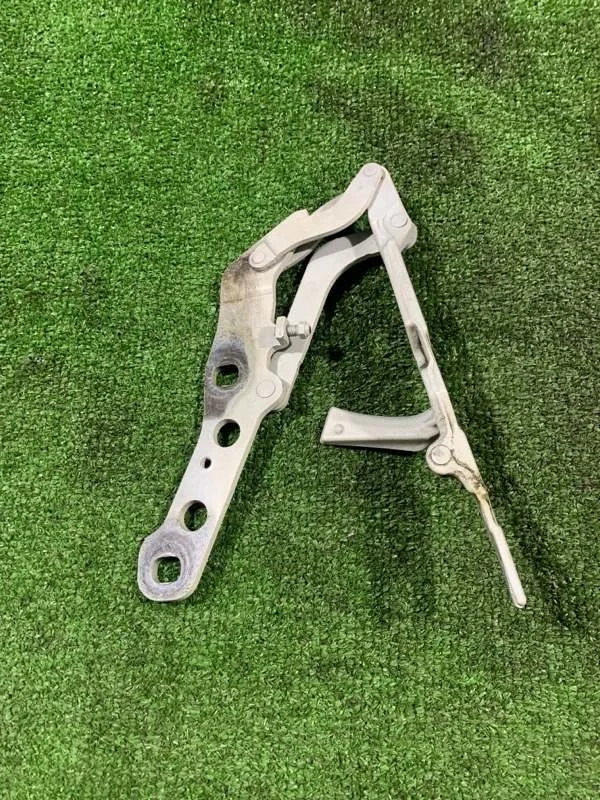 Петля капота правая BMW X3 2006 41613452844 E83 M54B30