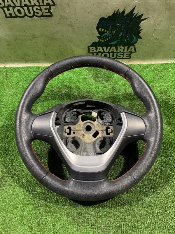 Руль BMW 1 2011 32309483018 F20 N13B16A