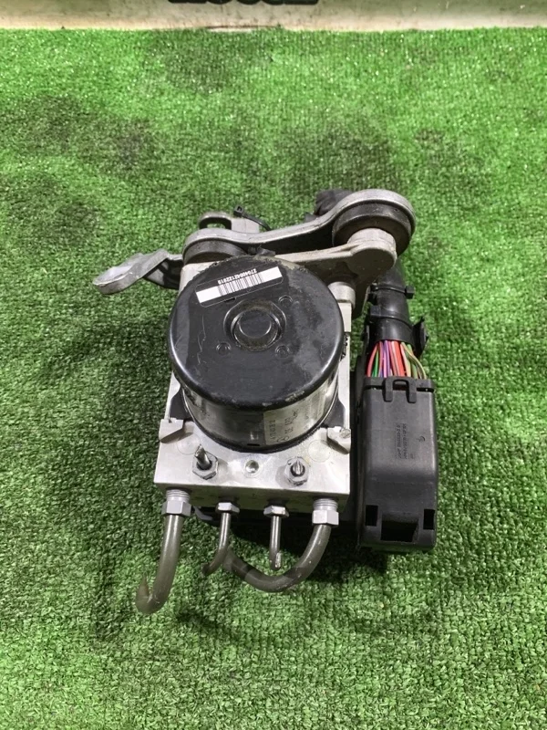 Блок ABS Mercedes-Benz C-class 2011 A1724312712 W204 271860