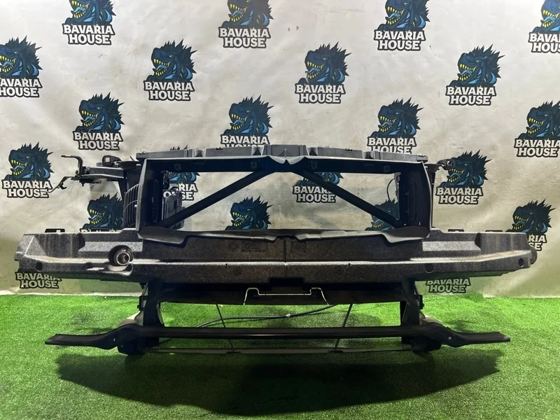 Панель передняя (телевизор) BMW 1 2011 51747245771 F20 N13B16A