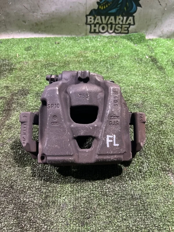 Суппорт передний левый Audi A4 2014 8K0615123C B8 CDN