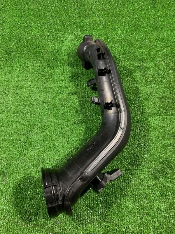 Патрубок интеркулера volkswagen Passat 2014 03C145673N B7 CAXA