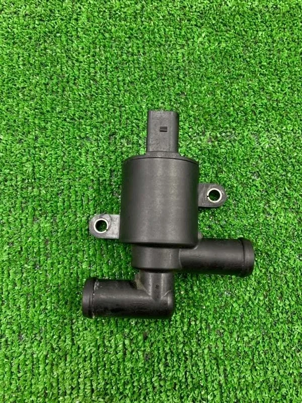 Дополнительная водяная помпа Audi a6 allroad 2012 4H0121671D C7 CGW