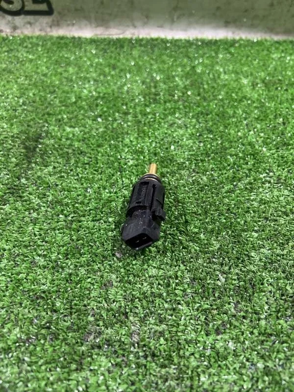 Датчик температуры охл. Жидкости BMW 5 2002 13621433077 E39 M54B25