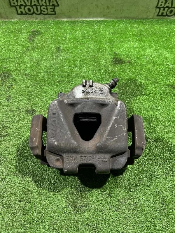 Суппорт передний правый BMW X1 2013 34116778146 E84 N20B20A