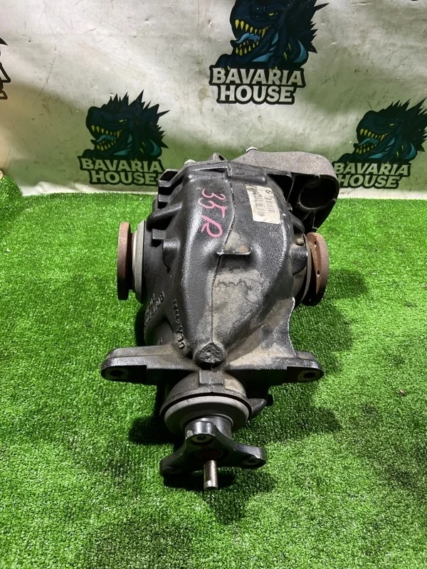 Редуктор заднего моста BMW X1 2013 33107611129 E84 N20B20A