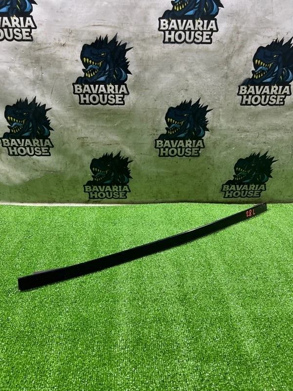 Молдинг лобового стекла BMW 5 2012 51137362463 F11 N52B30AF, левый