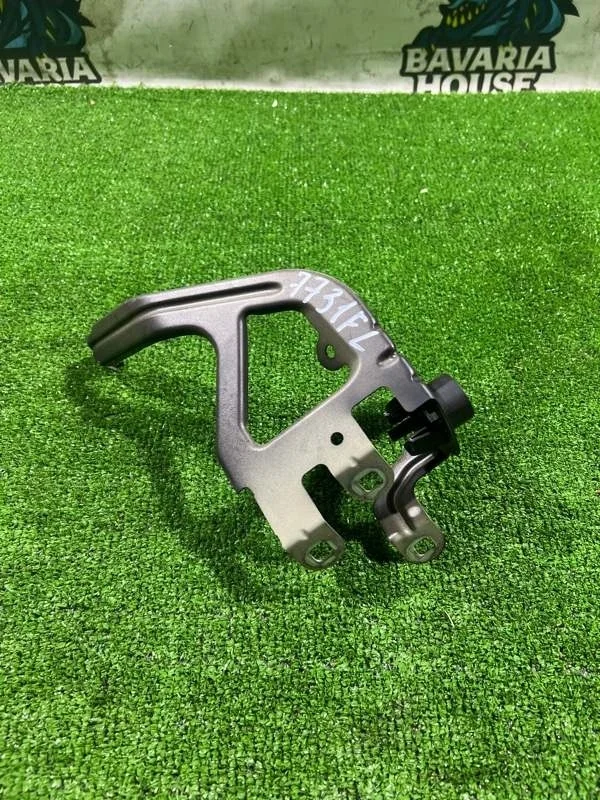 Кронштейн крыла BMW 5 2011 41357207209 F11 N52B30AF, левый