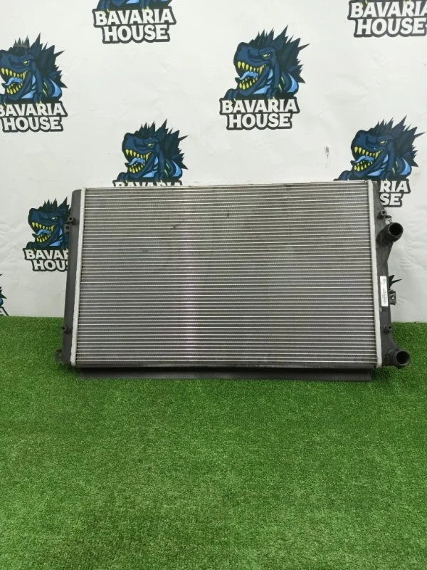 Радиатор основной Audi A3 2008 1K0121251AT 8P BZB