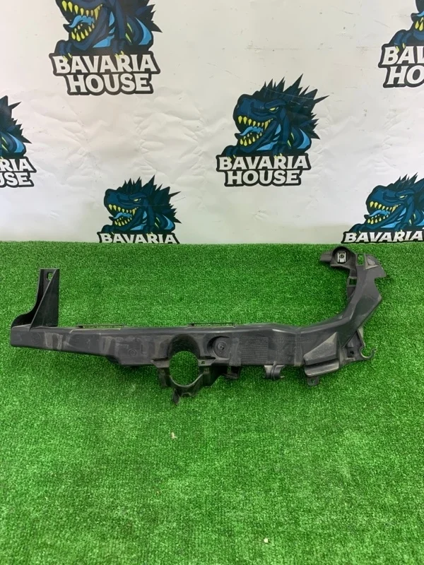 Кронштейн фары левой BMW 3 2010 51647138401 E91 N53B30A