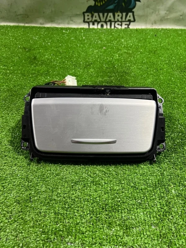 Пепельница BMW 3 2010 51167132380 E91 N53B30A