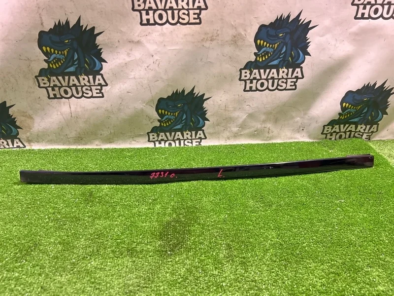 Молдинг лобового стекла BMW 5 2011 51137362463 F11 N52B30AF, левый