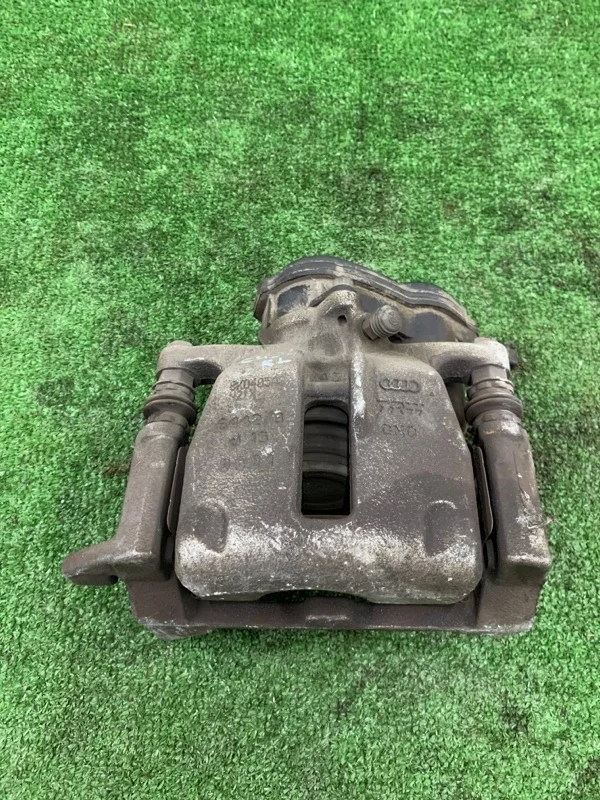 Суппорт задний левый Audi A4 Allroad 2011 8K0615123H B8 CDN