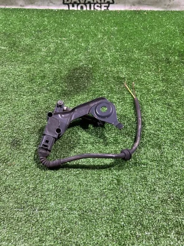 Датчик высоты дорожного просвета Audi A5 2013 1T0907503A 8T CDN