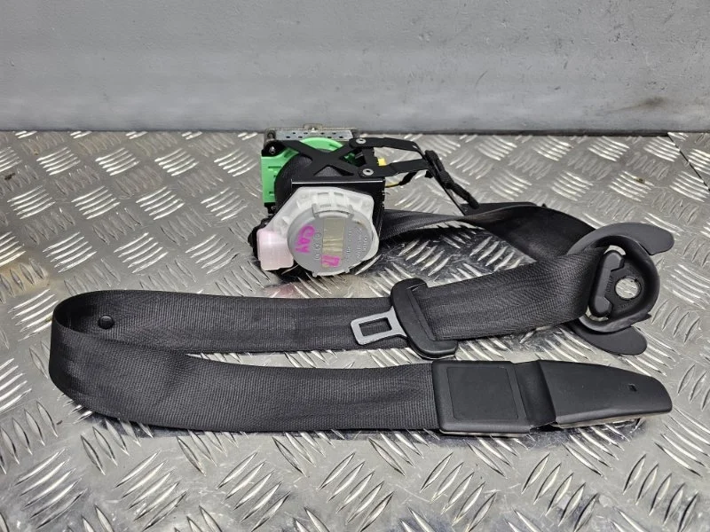 Ремень безопасности Porsche Cayenne 958