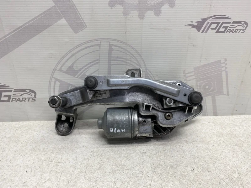 Моторчик стеклоочистителя левый Mercedes-benz W221