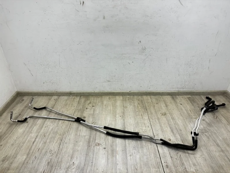 Шланги отопителя в сборе несущей панелью Porsche Cayenne GTS 2015 958 (92A)