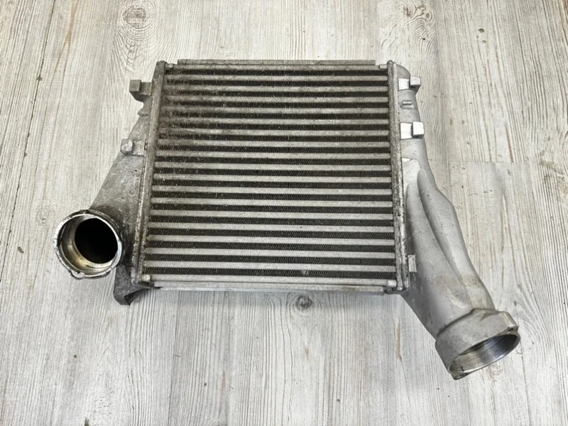 Радиатор интеркулера Porsche Cayenne GTS 2015 958 (92A)