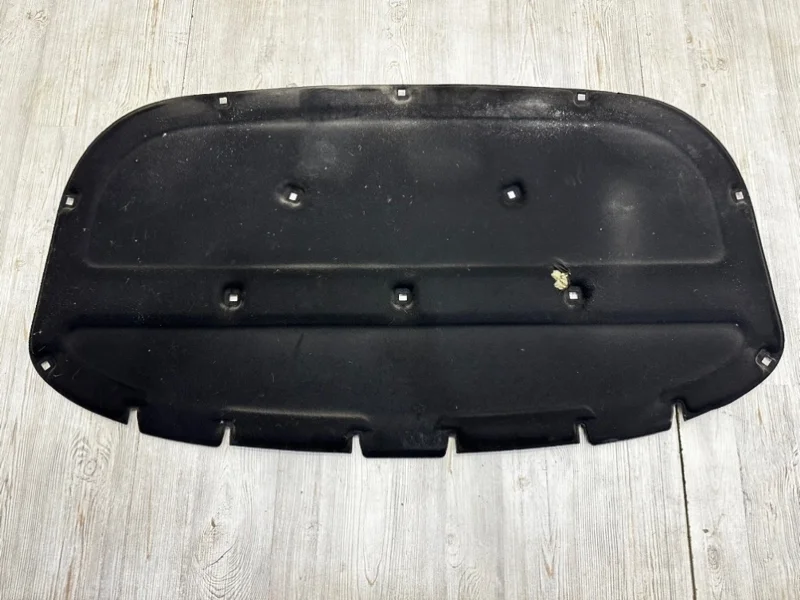 Шумоизоляция капота VW Touareg NF 2013 7P