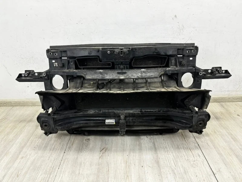 Кассета радиаторов сборе VW Touareg NF 2013 7P