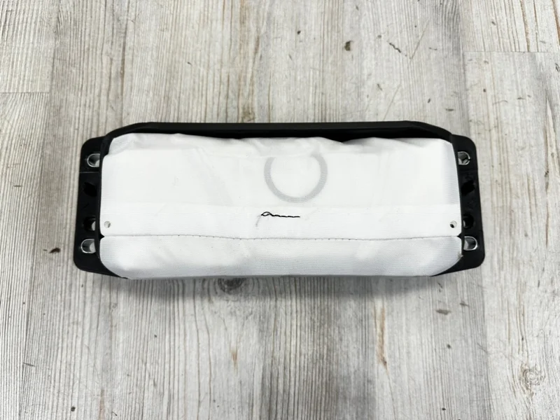 Подушка безопасности в торпеду Audi Q7 2015- 4M