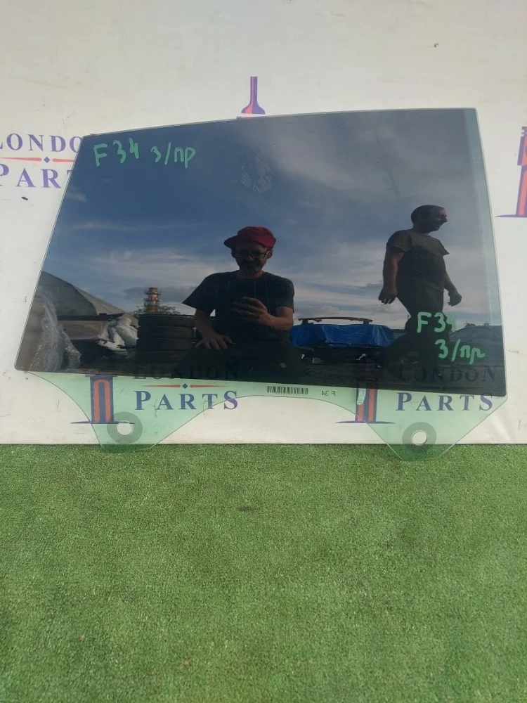 Стекло BMW F34