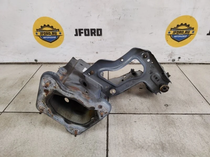 Лонжерон Ford Focus 2 2008 CB4