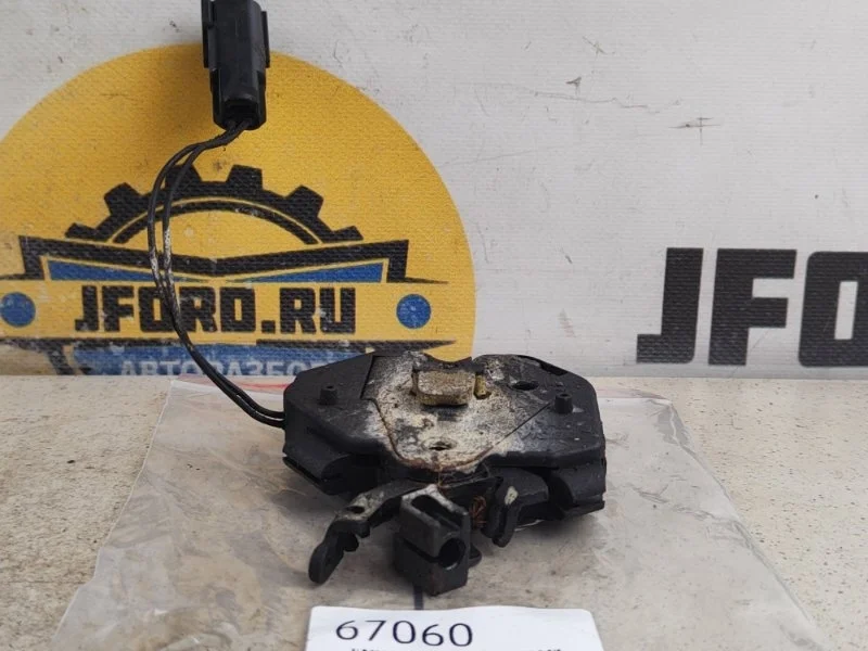 Замок капота Volvo XC90 2004 C_79