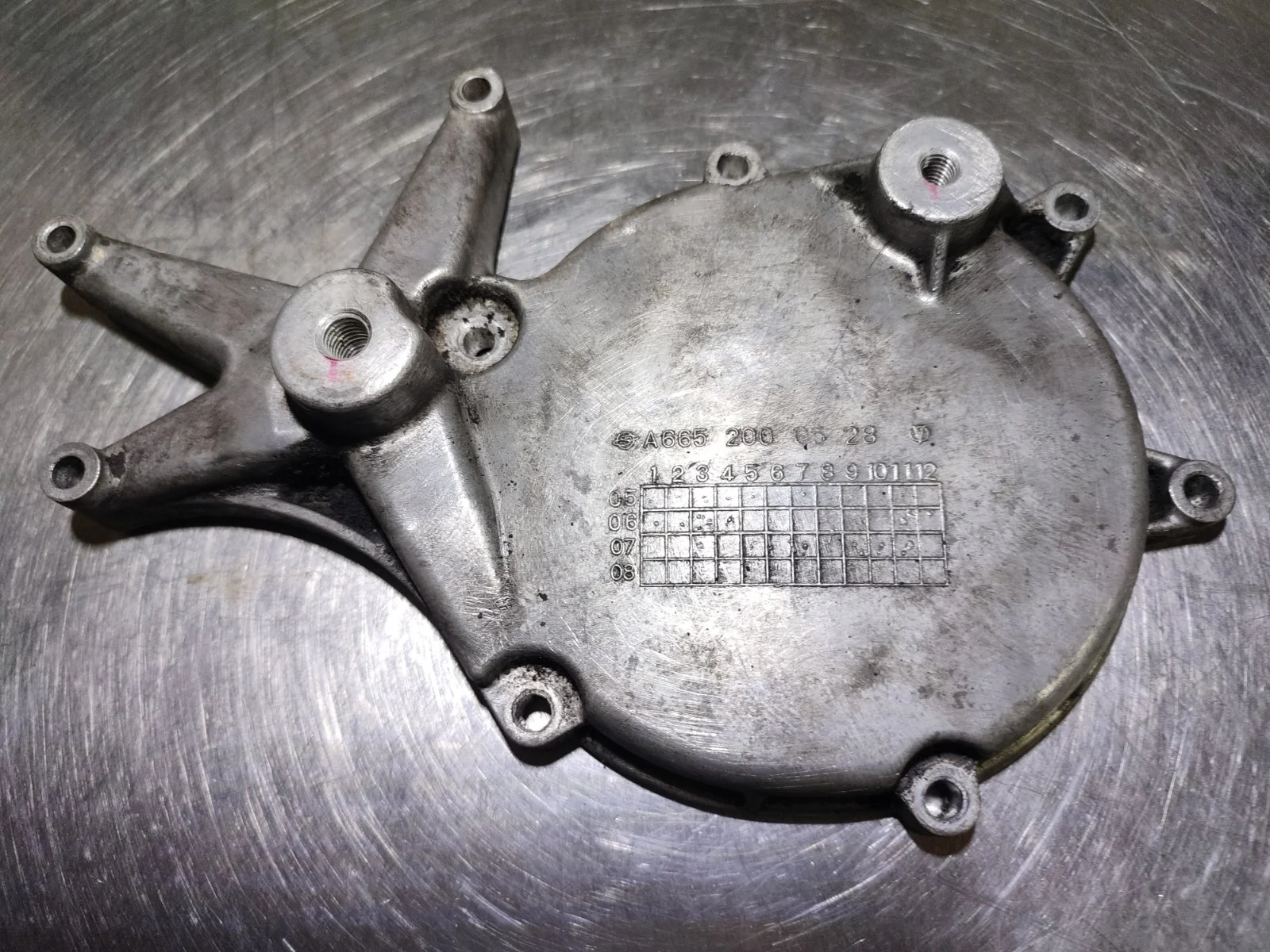 Крышка тнвд SsangYong Kyron 2008 D130