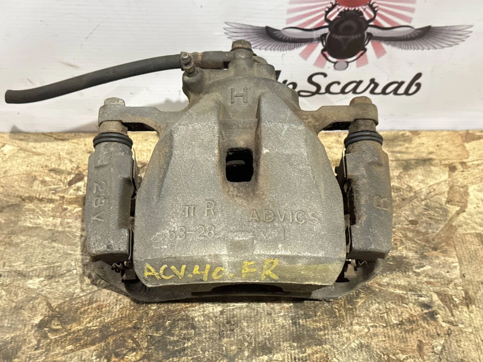 Суппорт передний правый Toyota Camry ACV40, GSV40