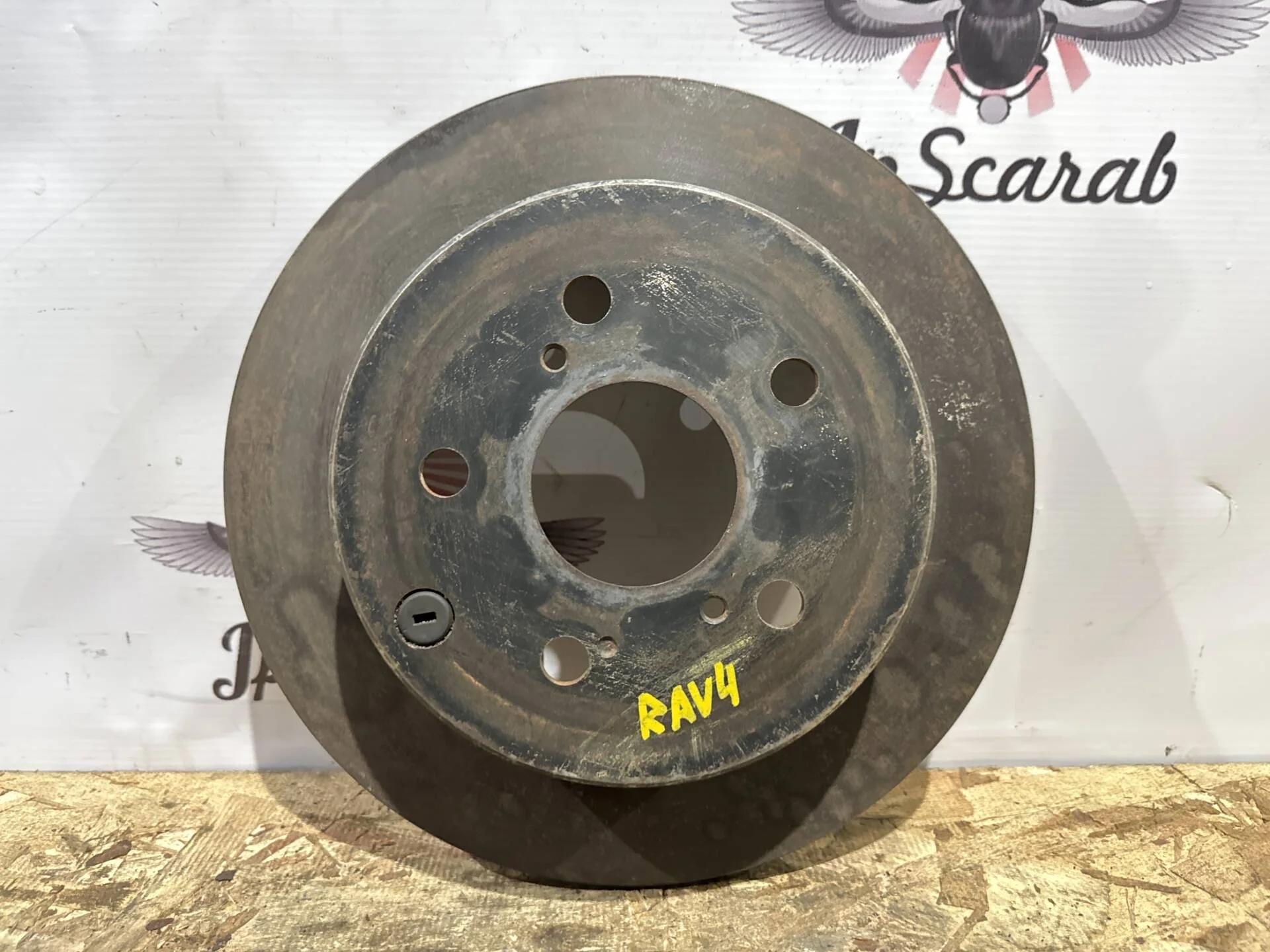 Диск тормозной задний Toyota RAV4 ACA31