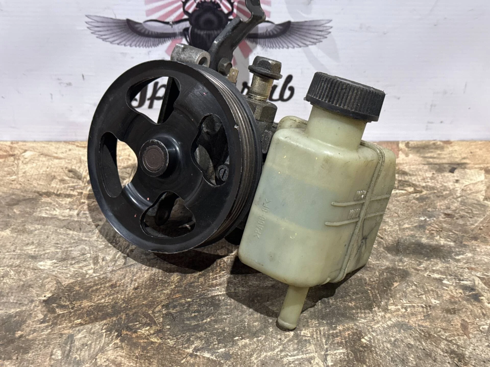 Насос гидроусилителя Mazda 6 GG L8, LF, L3