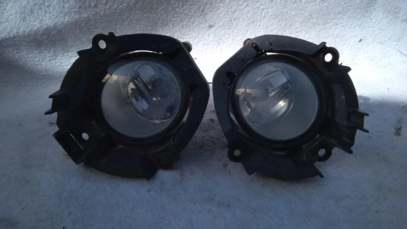 Фара противотуманная правая Toyota Rav 4 (Xa30) (2005-2014) 2006 812100D040 2.0 I