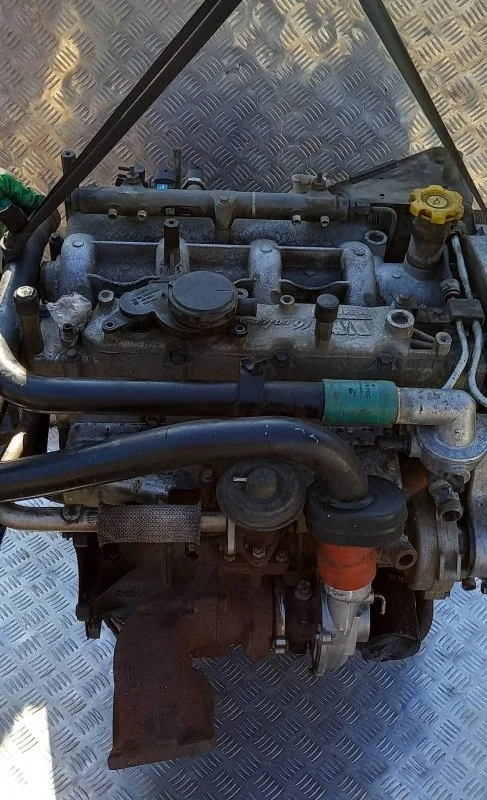 Двигатель Chrysler Grand Voyager Iv (2001-2007) 2004 ENS 2.8 D RGZP53