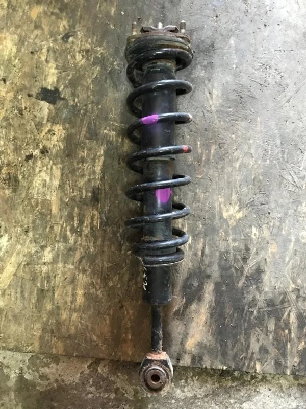 Амортизатор передний правый Lexus Lx 570 (2007-2022) 2009 4851069355 5.7 I 3URFE