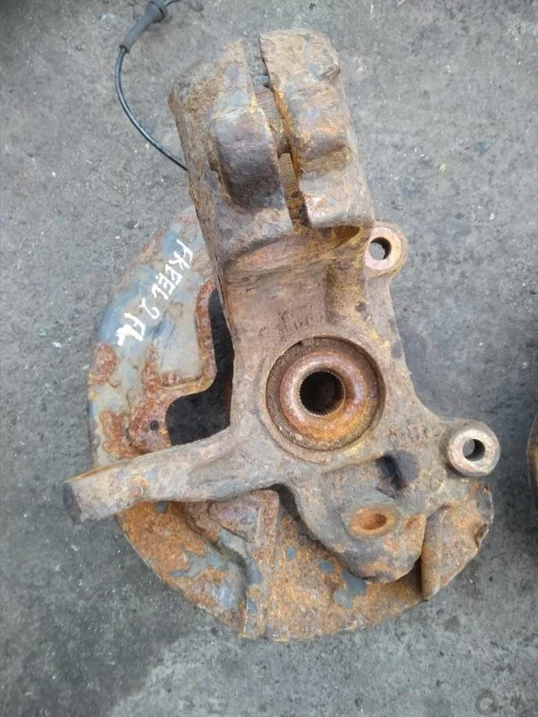 Кулак поворотный левый Land Rover Freelander Ii (2006-2014) 2010 LR006859 2.2 D 224DT