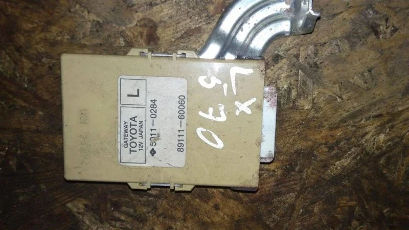 Блок электронный Lexus Lx 570 (2007-2022) 2009 8911160060 5.7 I 3URFE