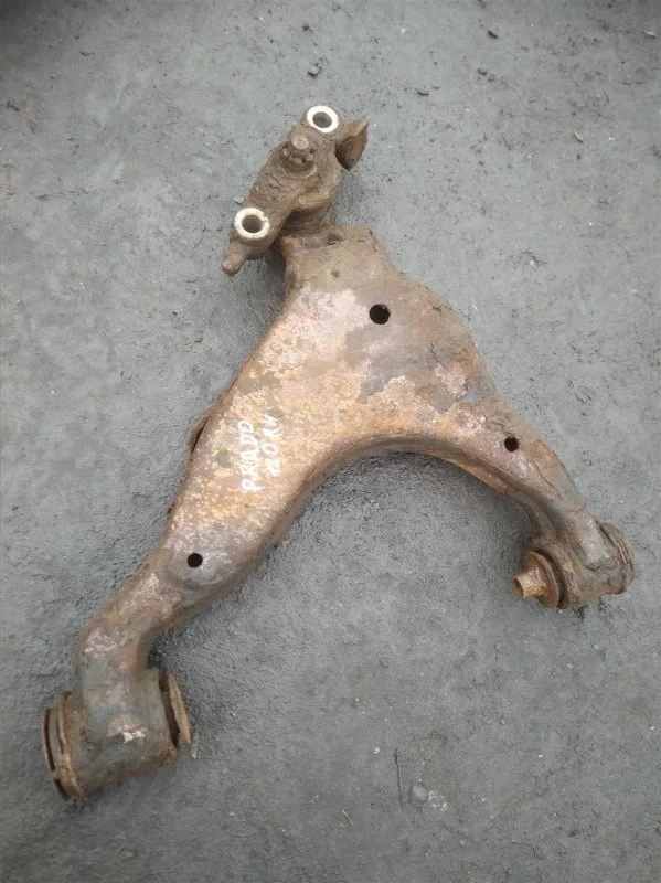 Рычаг передний нижний правый Toyota Land Cruiser Prado 120 (2002-2009) 2005 4806860010 3.0 D