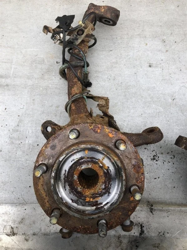 Кулак поворотный левый Toyota Hilux (2005-2015) 2014 432120K030 3.0 D 1KDFTV