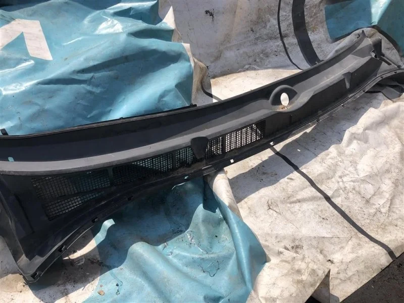 Дождевик Toyota Sequoia Ii 2008 - 2022 2008 557080C060 5.7 I 3URFE