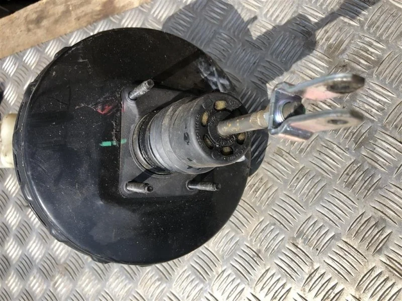 Вакуумный усилитель тормозов Toyota Sequoia Ii 2008 - 2022 2008 446100C090 5.7 I 3URFE