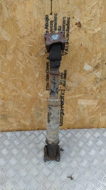 Карданный вал передний Toyota Hilux (2015-2021) 2017 371400K03000 2.4 D 2GDFTV